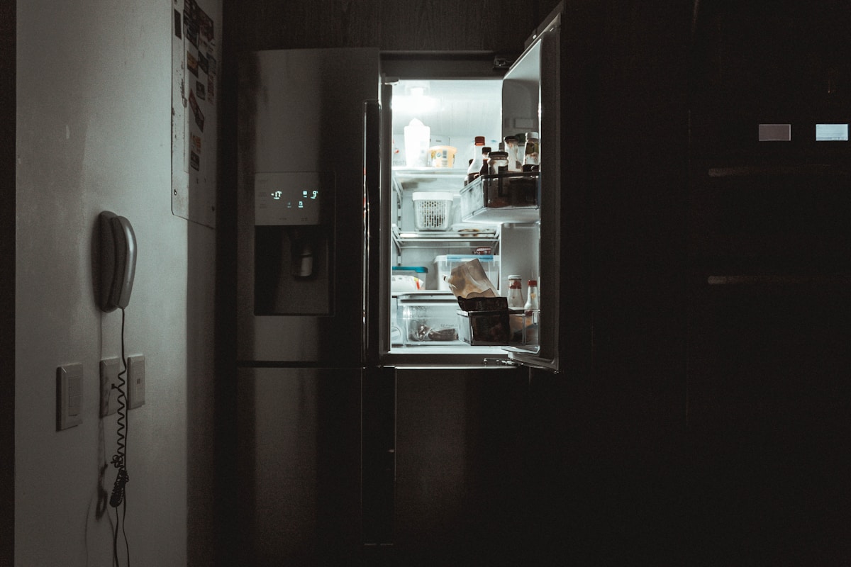 Housekeeping: pulizia e manutenzione per allungare la vita del minibar